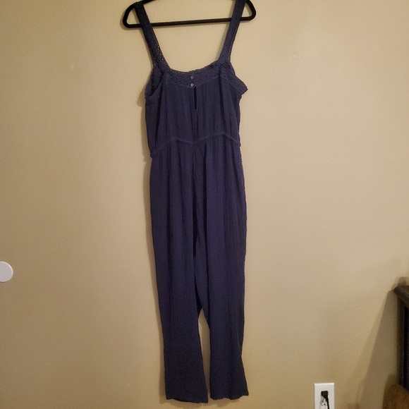 MICHAEL STARS Jodi Navy Blue Gauzy Cotton Cinch Waist Crochet Detail Jumpsuit L - Picture 5 of 12